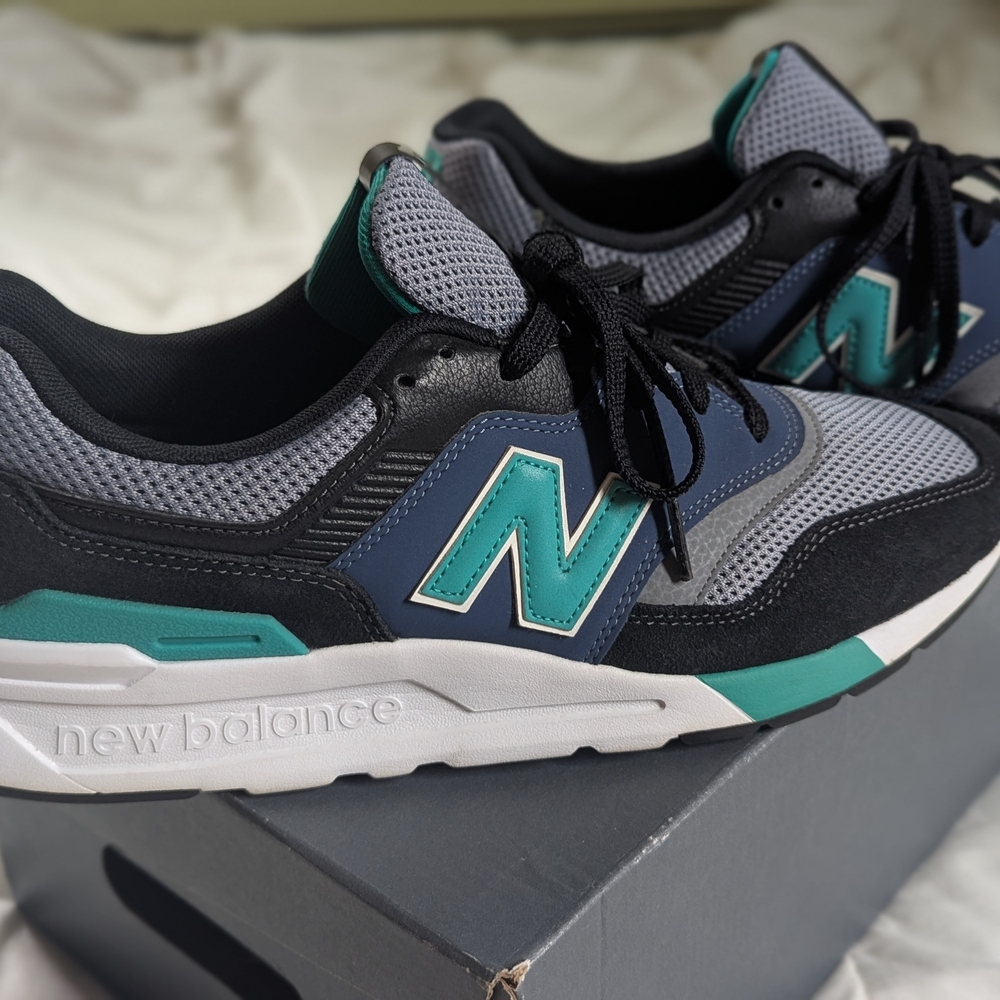 New Balance 997H